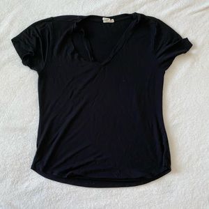 Buckle- White Crow Black Distressed V Neck Tee